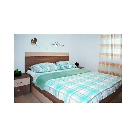 2 Bedroom Stunning In