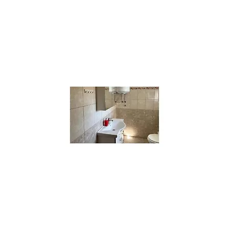 2 Bedroom Stunning In Apartament Vrsi