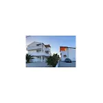 Apartment 2 Bedroom Stunning In