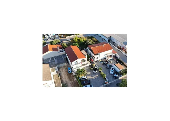 In With Wifi شقة *