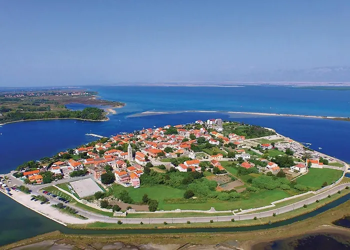 In With Wifi شقة *